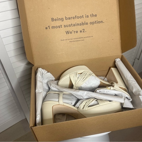 Reformation Petra Platform Sandal Heels Almond Size 8 - Picture 6 of 9